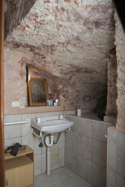 Ali'S Underground Studio Coober Pedy Exterior photo